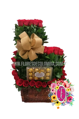 Canasta "amar" tapizado en rosas y chocolates │ Flores de Colombia