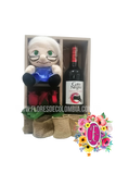 Box shelf con peluche y vino │ Flores de Colombia